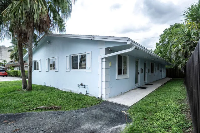 1-bedroom rental at 750 SW 2nd Street #2, Fort Lauderdale
