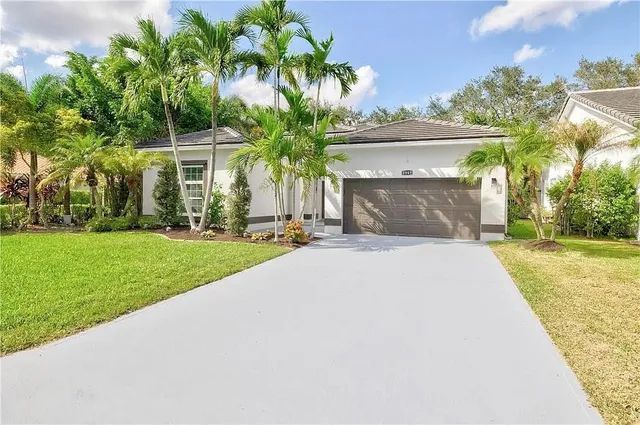 4-bedroom rental at 5989 NW 74th Street, Parkland
