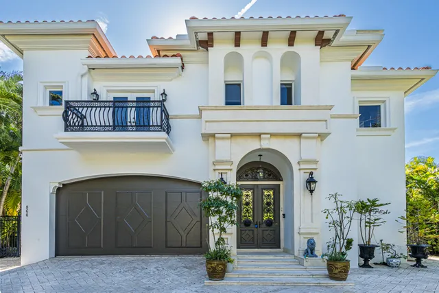 4-bedroom rental at 860 E Park Drive, Boca Raton