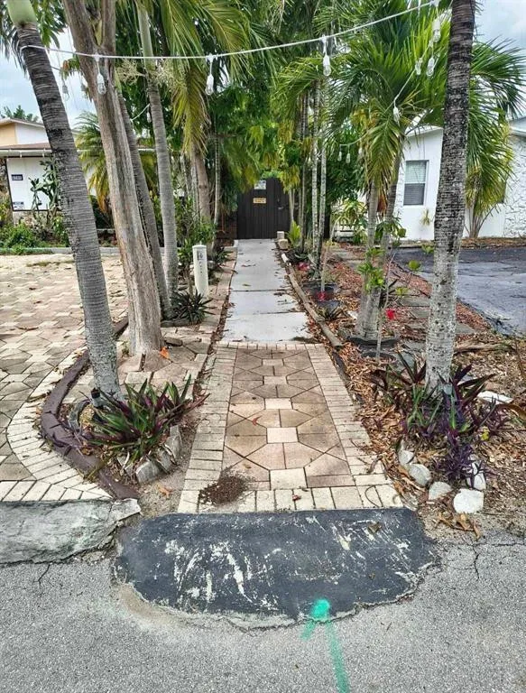 1-bedroom rental at 5741 SW 24th Avenue #Unit B, Dania Beach