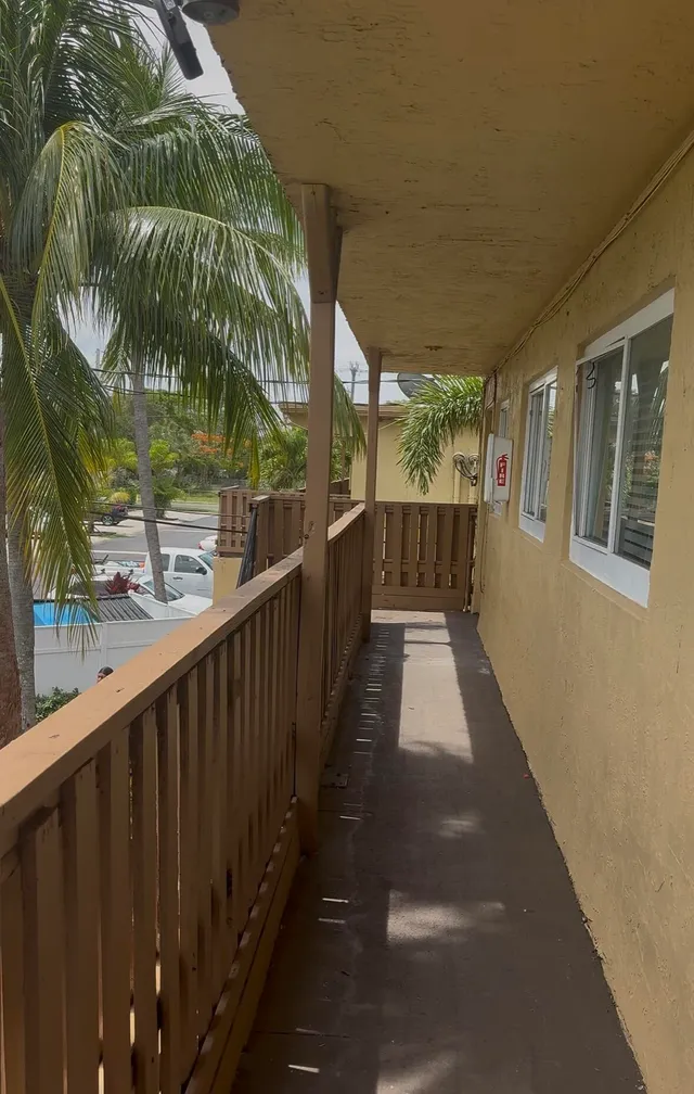 1-bedroom rental at 610 NW 7th Avenue, Pompano Beach