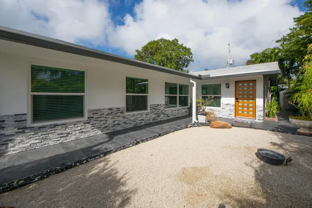 2-bedroom rental at 1425 NE 26th Drive #1-2, Wilton Manors