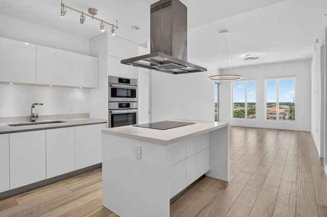 2-bedroom rental at 155 E Boca Raton Road #1019, Boca Raton