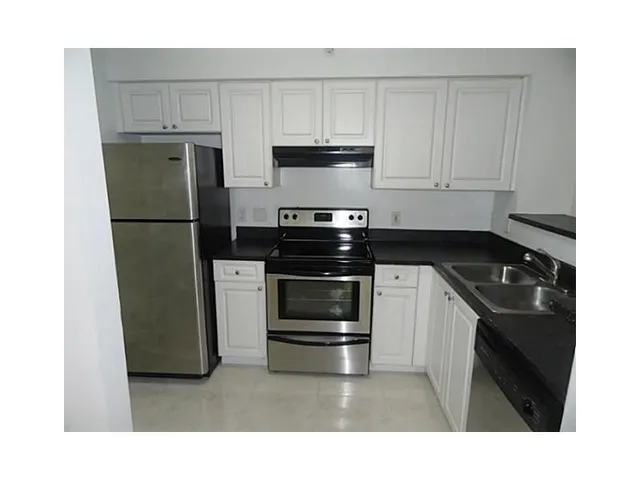 1-bedroom rental at 12166 Saint Andrews Place #111, Miramar