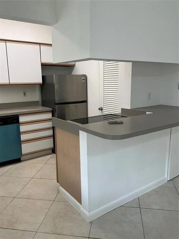 1-bedroom rental at 1647 NE 12th Street, Fort Lauderdale