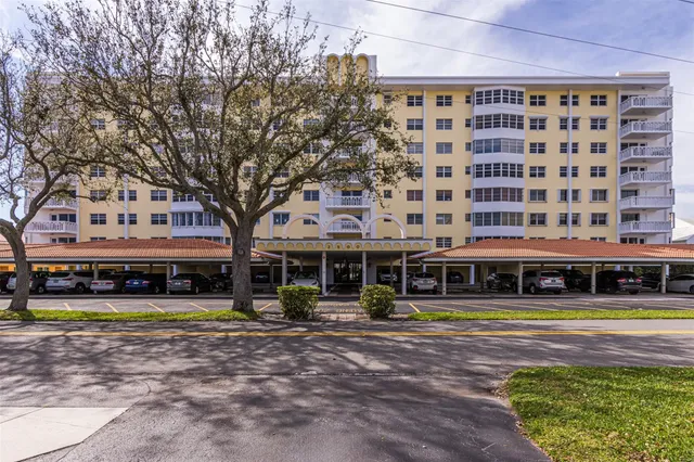 2-bedroom rental at 2500 NE 48th Lane #609, Fort Lauderdale