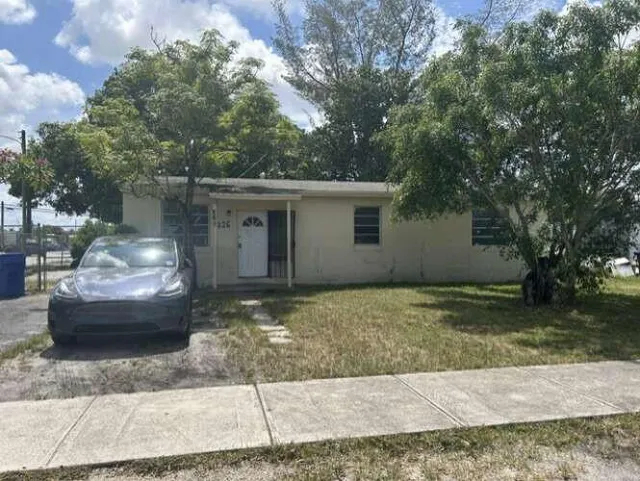 6-bedroom home at 1226 NW 23rd Terrace, Fort Lauderdale