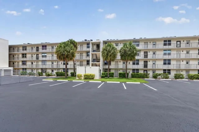 2-bedroom home at 4501 NE 21st Avenue #208, Fort Lauderdale