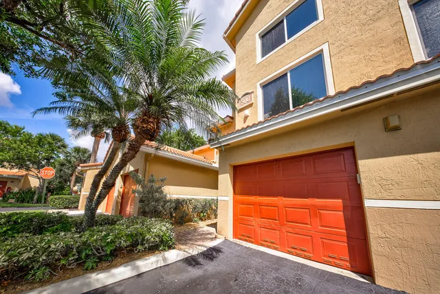 3-bedroom home at 500 Scotia Drive #302, Hypoluxo