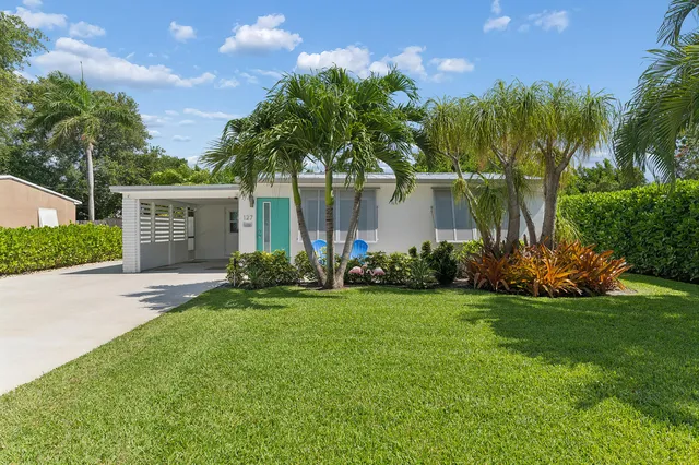 2-bedroom rental at 127 SW 10th Avenue, Boynton Beach
