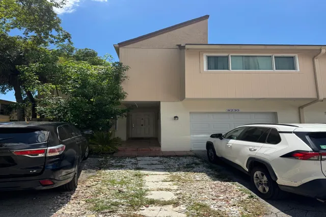 5-bedroom rental at 8230 NW 9th Court #6, Plantation