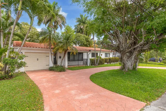 3-bedroom rental at 475 NE 113th Street, Miami
