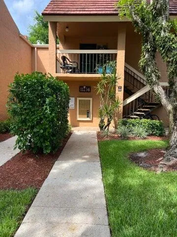 2-bedroom rental at 11234 Green Lake Drive #102, Boynton Beach