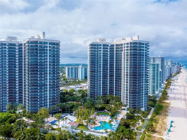 2-bedroom rental at 3200 N Ocean Boulevard #406, Fort Lauderdale
