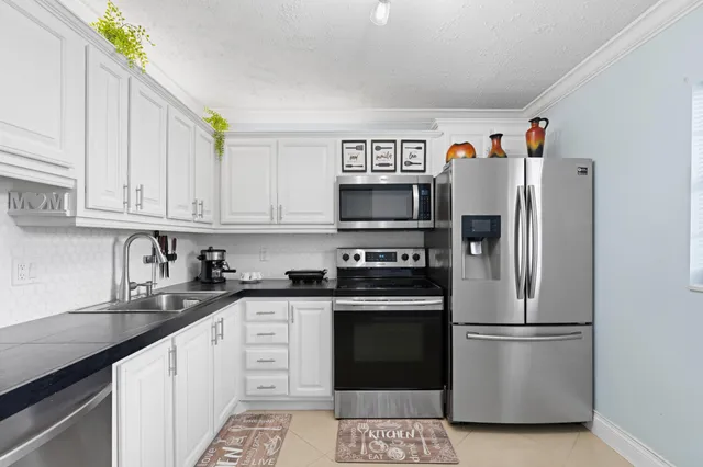 2-bedroom home at 300 NE 26th Avenue #1030, Boynton Beach