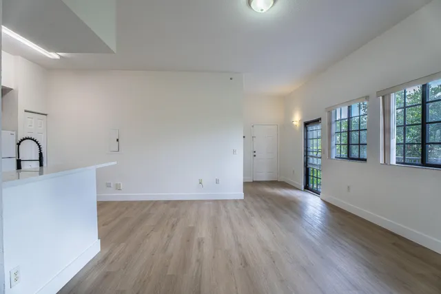 3-bedroom home at 2801 Riverside Drive #301-s, Coral Springs