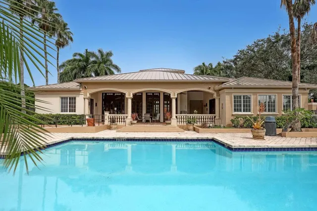 4-bedroom rental at 1400 S Crestwood Court S #1407, Royal Palm Beach