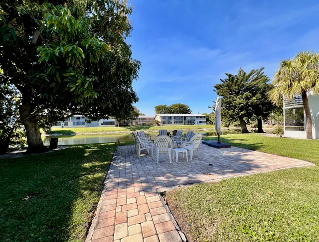 2-bedroom rental at 93 Sheffield D #93, West Palm Beach