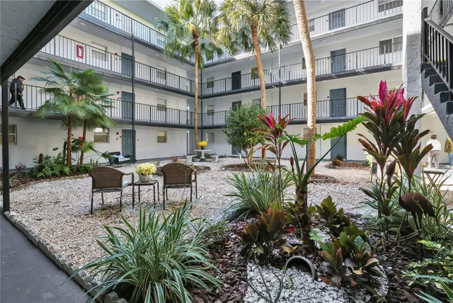2-bedroom home at 2800 Somerset Drive #418j, Lauderdale Lakes