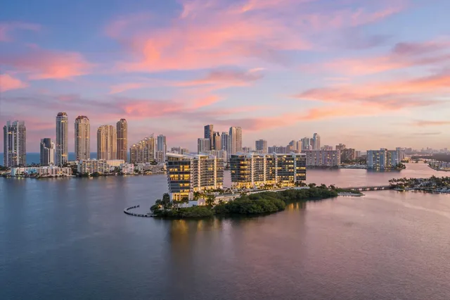 2-bedroom home at 3370 SW Hidden Bay Drive #2409, Aventura