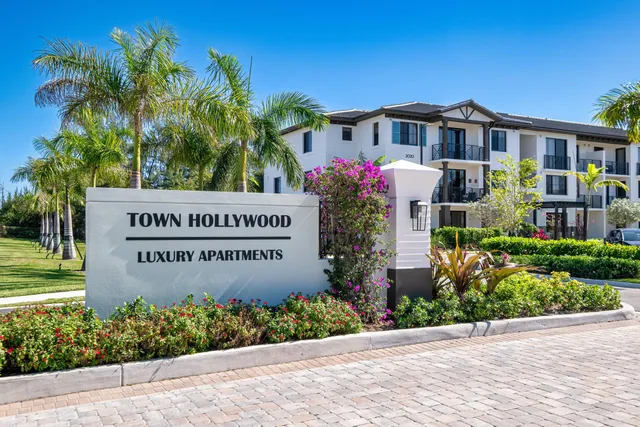 1-bedroom rental at 2000 Stirling Road #7-104, Hollywood