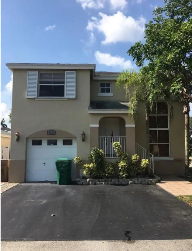 3-bedroom rental at 4350 SW 72nd Terrace SW, Davie