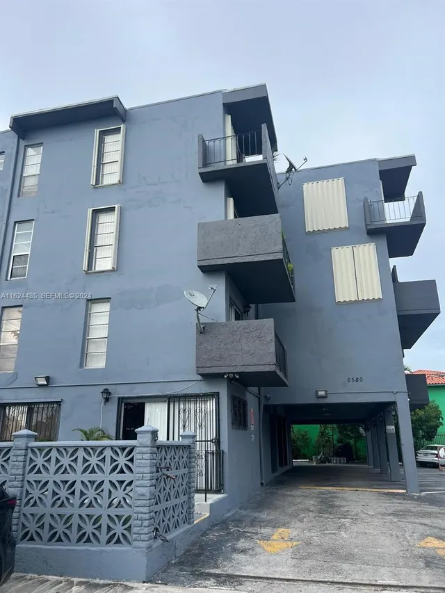 1-bedroom home at 6580 W Flagler Street #309, Miami