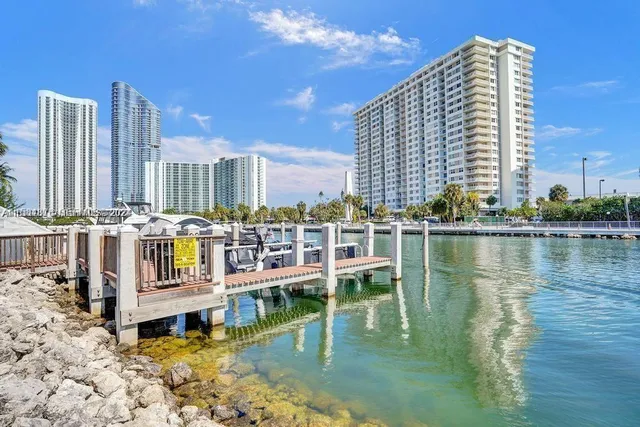 2-bedroom home at 400 Kings Point Drive #1219, Sunny Isles Beach