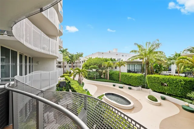 1-bedroom home at 2155 Washington Court #206, Miami Beach