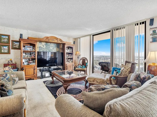 3-bedroom home at 290 174th Street #1809, Sunny Isles Beach