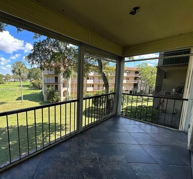 2-bedroom home at 6201 N Falls Cir Drive #304, Lauderhill
