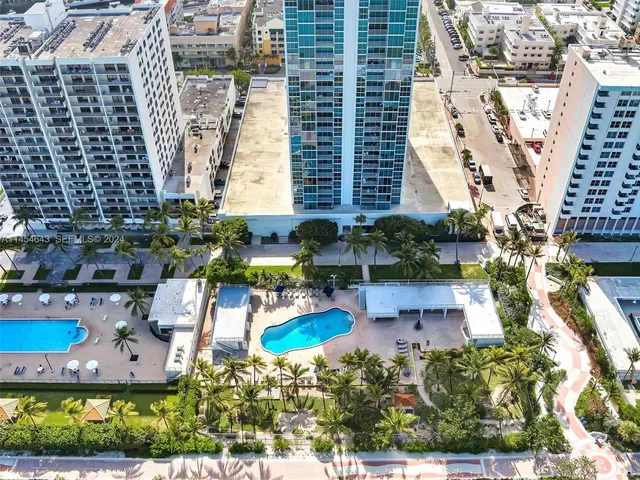 2-bedroom home at 2655 Collins Avenue #706, Miami Beach