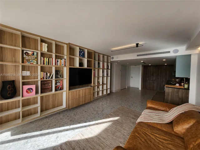 2-bedroom home at 2555 Collins Avenue #306, Miami Beach