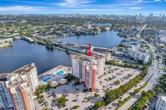 1-bedroom home at 1301 NE Miami Gardens Drive #1101W, Miami