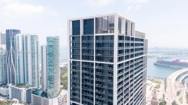1-bedroom home at 601 NE 1 Avenue #4704, Miami