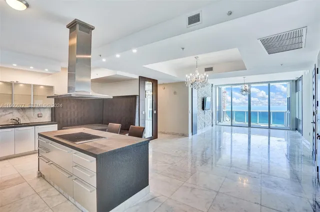 3-bedroom home at 18201 Collins Avenue #3404&Cabana, Sunny Isles Beach