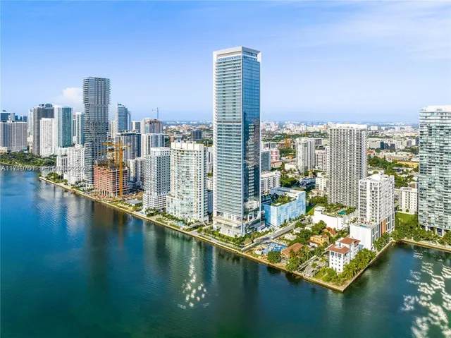 3-bedroom home at 700 NE 26th Terrace #2001, Miami