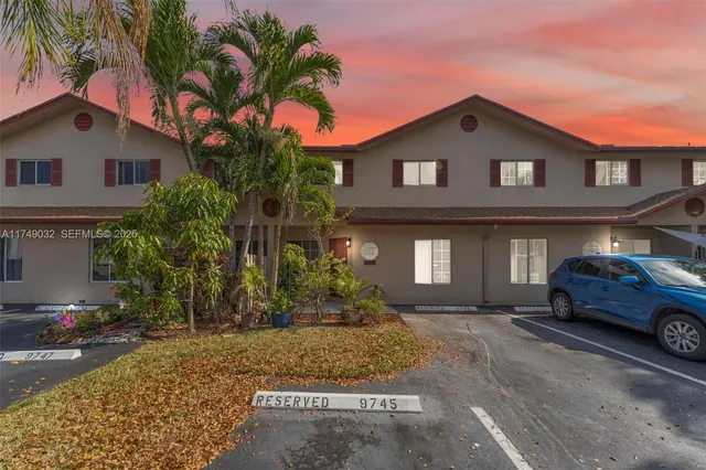 3-bedroom home at 9745 NW 37th Street #9745, Sunrise