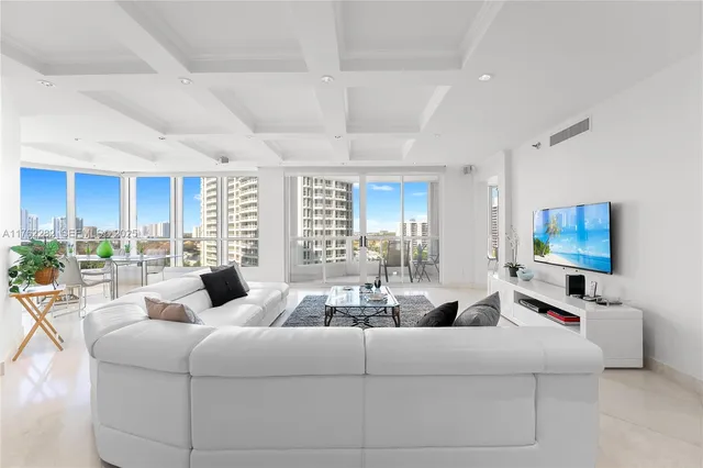 3-bedroom home at 21150 Point Place #1102, Aventura