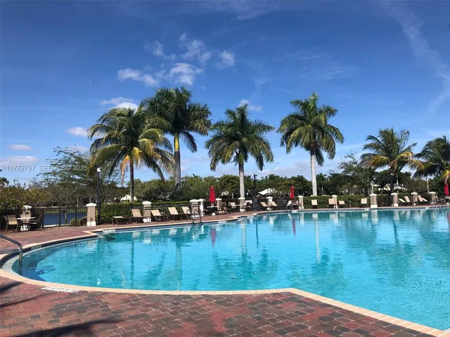 2-bedroom home at 19370 Collins Avenue #326, Sunny Isles Beach