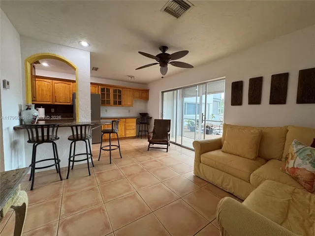 1-bedroom home at 1700 Pierce Street #202, Hollywood