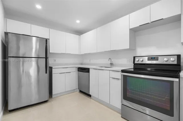 1-bedroom home at 4222 Inverrary Boulevard #4211, Lauderhill