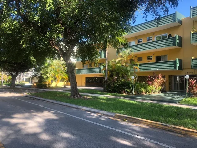 1-bedroom home at 1975 NE 135th Street #2D, North Miami