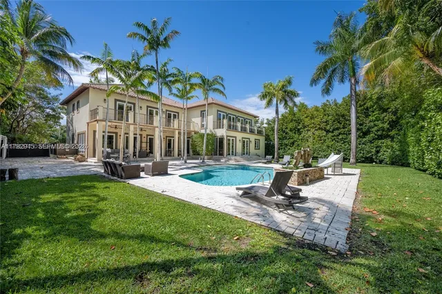6-bedroom home at 31 Island Drive, Key Biscayne