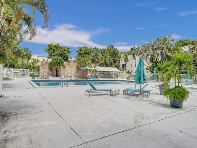 3-bedroom home at 20301 NE 30th Avenue #122-5, Aventura