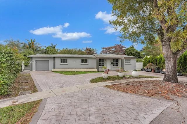 6-bedroom home at 18600 NE 7th Court, North Miami Beach