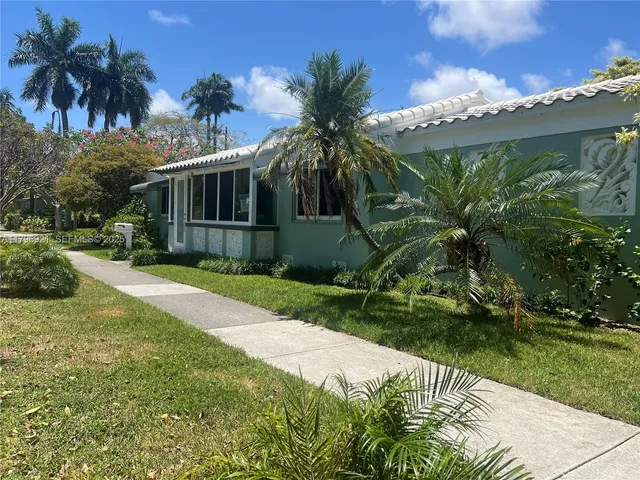 3-bedroom home at 326 S 14th Avenue, Hollywood