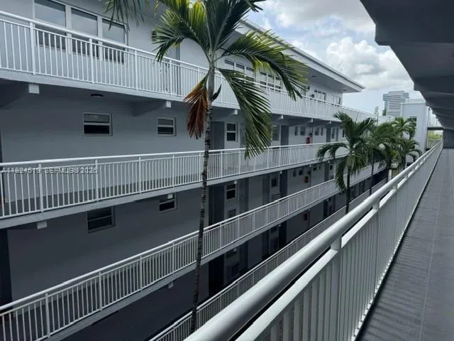 2-bedroom home at 215 SE 3rd Avenue #307B, Hallandale Beach