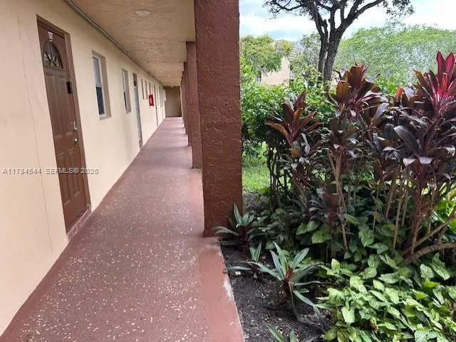 1-bedroom home at 9350 Sunrise Lakes Boulevard #109, Sunrise