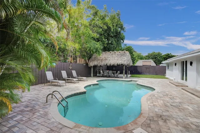 4-bedroom home at 1910 N Hibiscus Drive, North Miami